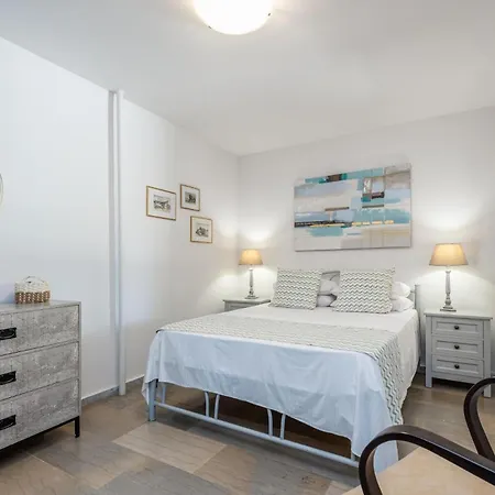 Elissavet By Vintage Travel *