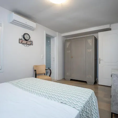 Elissavet By Vintage Travel * Ermones