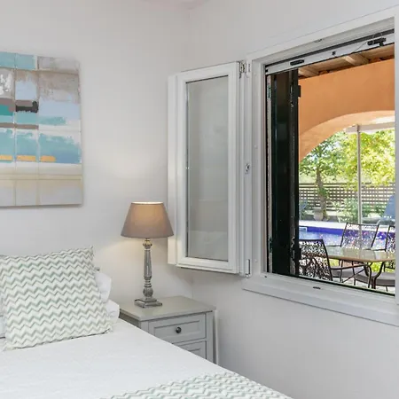 Elissavet By Vintage Travel Villa