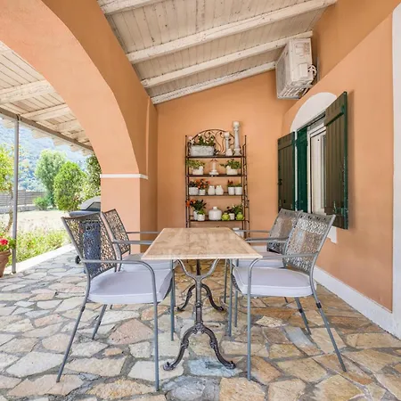 Vila Elissavet By Vintage Travel