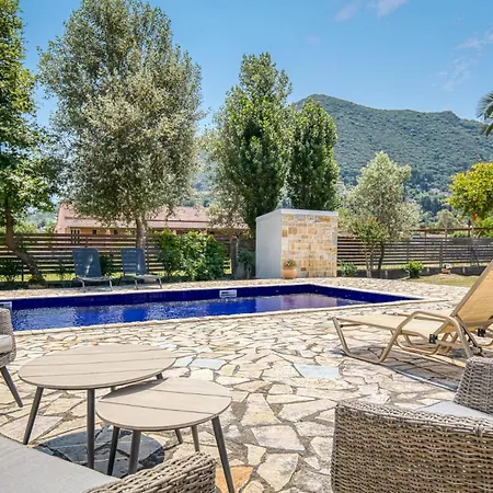 Villa Elissavet By Vintage Travel