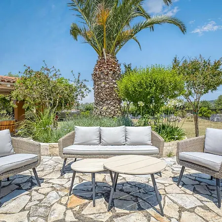 Elissavet By Vintage Travel *