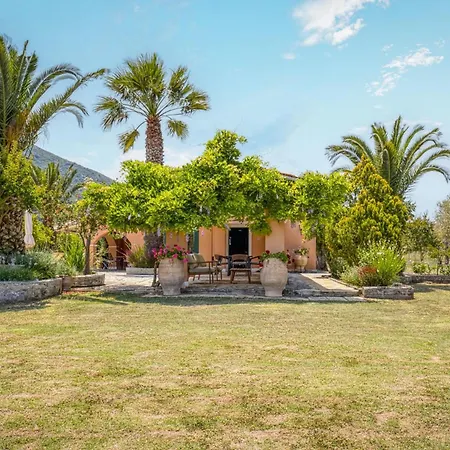 Villa Elissavet By Vintage Travel