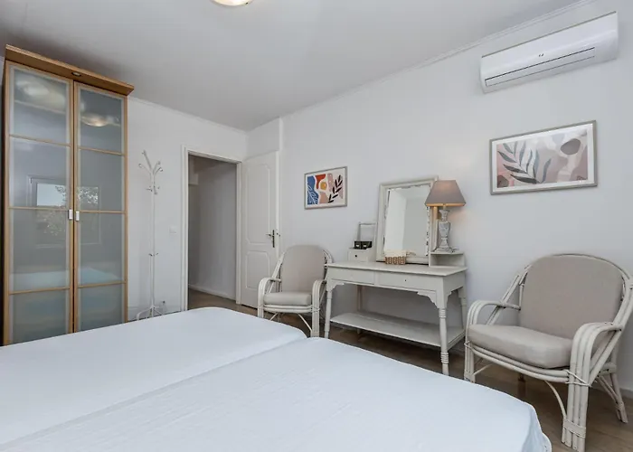 Elissavet By Vintage Travel Villa *