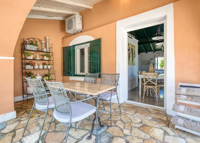 Elissavet By Vintage Travel Villa